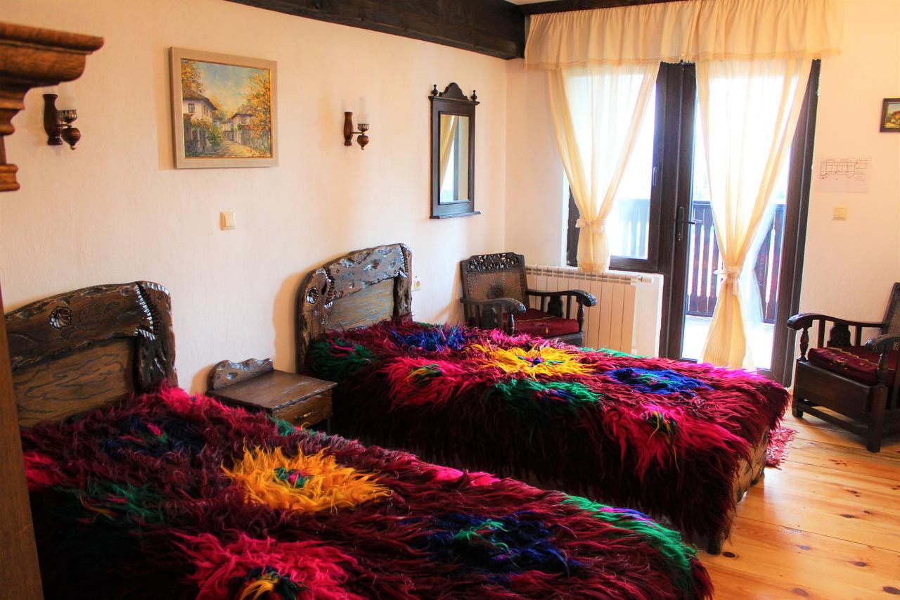 Hotel Sokay Trjavna Kültér fotó