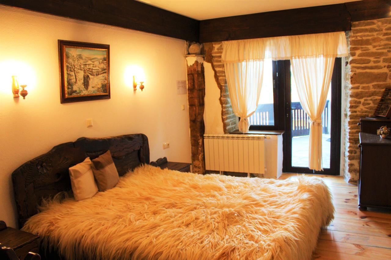Hotel Sokay Trjavna Kültér fotó