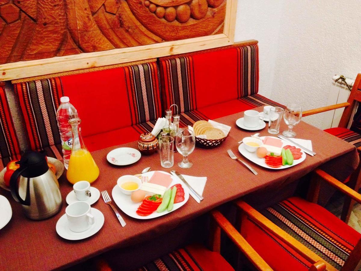 Hotel Sokay Trjavna Kültér fotó