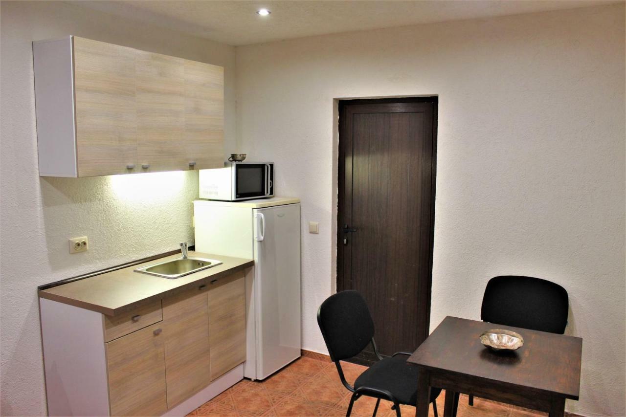 Hotel Sokay Trjavna Kültér fotó